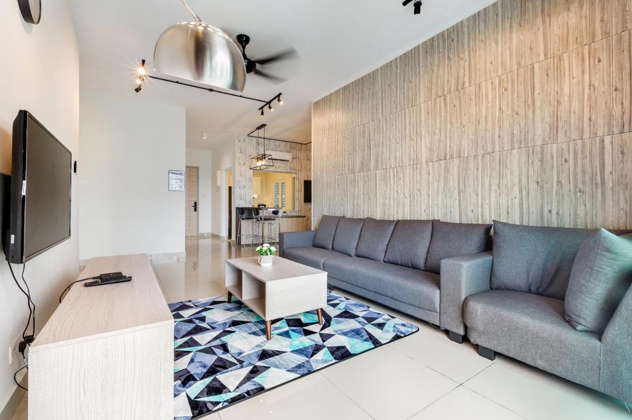 Seasons Luxury Apartment By Jk Home Johor Bahru Exterior photo