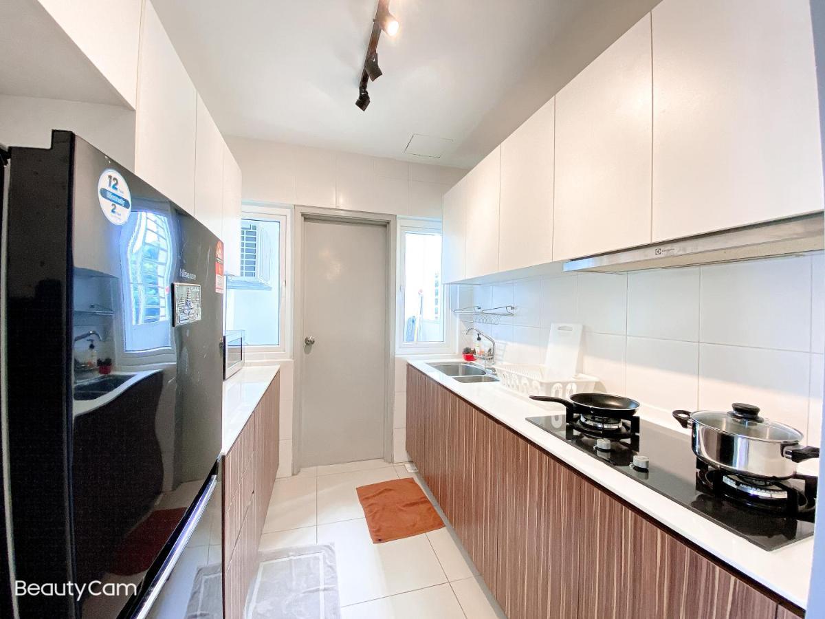 Seasons Luxury Apartment By Jk Home Johor Bahru Exterior photo