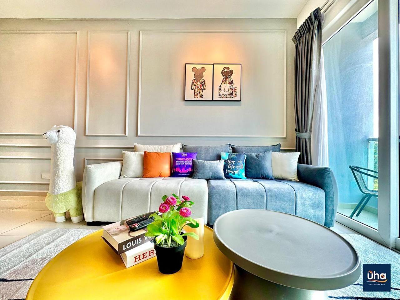 Seasons Luxury Apartment By Jk Home Johor Bahru Exterior photo