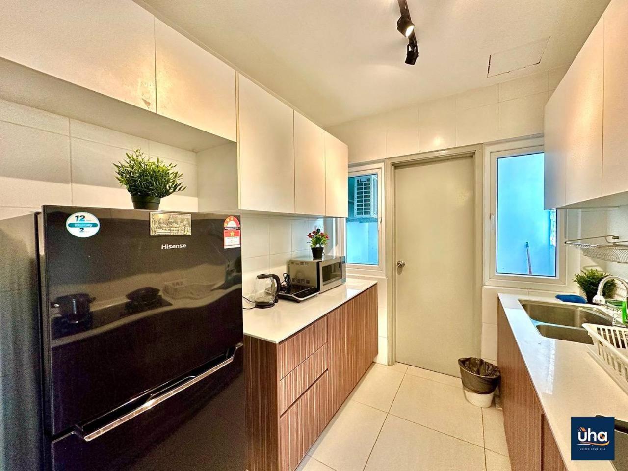 Seasons Luxury Apartment By Jk Home Johor Bahru Exterior photo